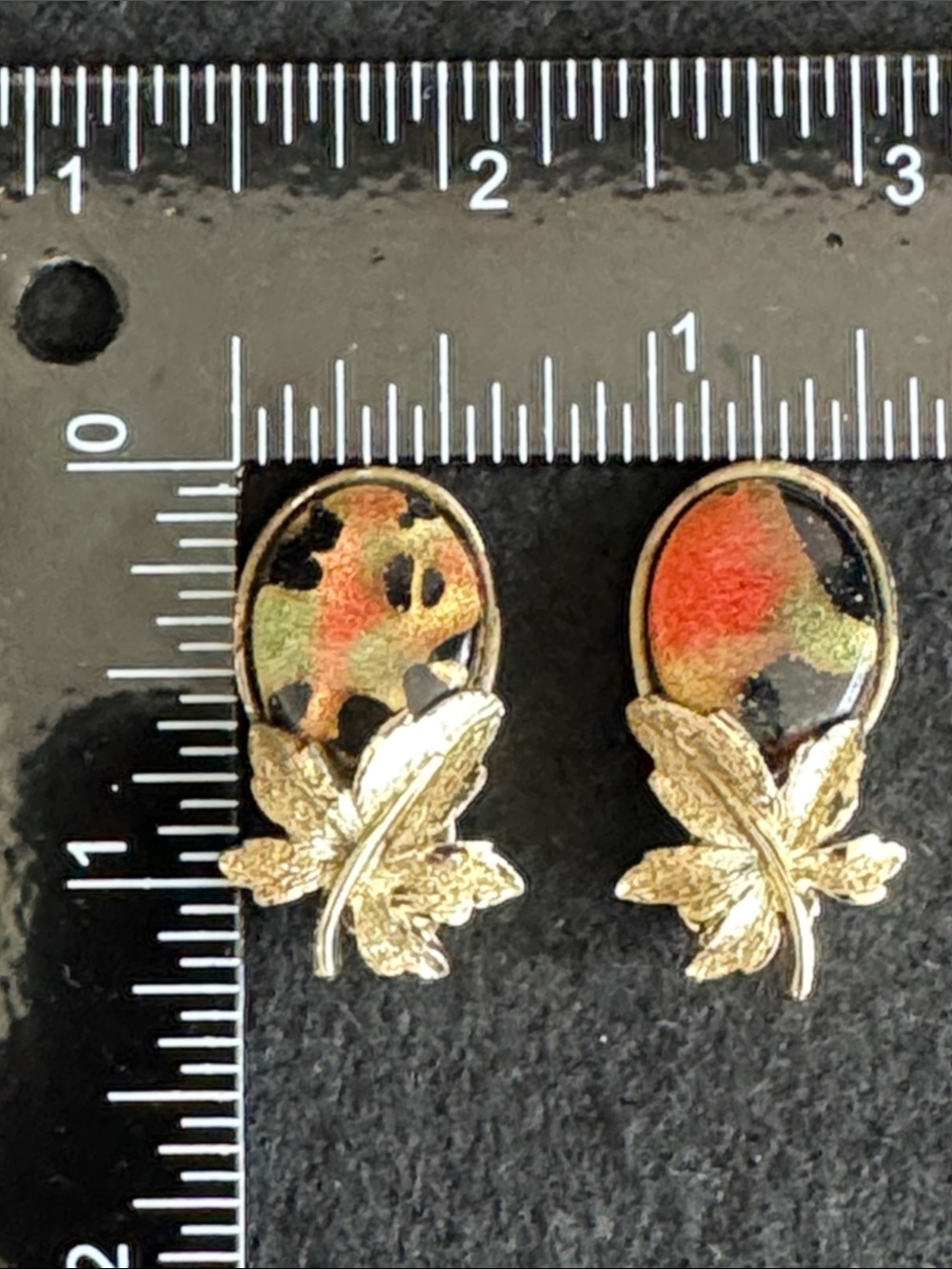 VTG Coro Clip on Earrings Art Glass Maple Leaf Gold Tone Signed - Picture 7 of 8
